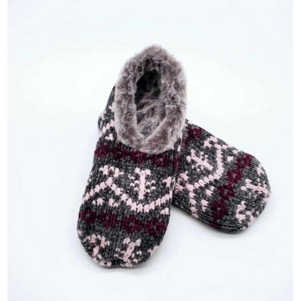 ⭐️Cozy Knit Slippers with Faux Fur Lining